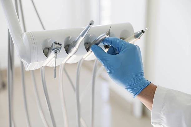Professional Tooth Extraction technician working in St. Jacob, IL